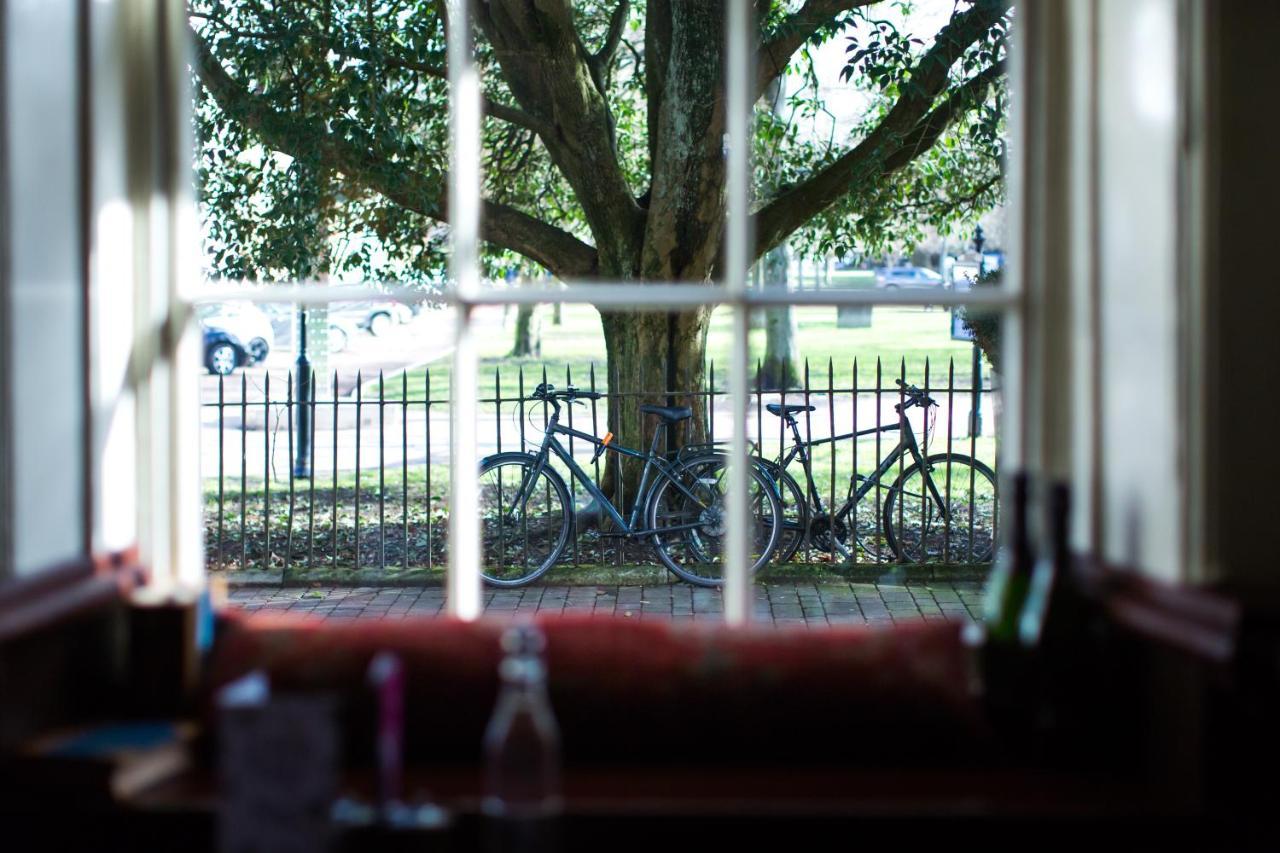 The Old Vine Hotel Winchester Exterior photo